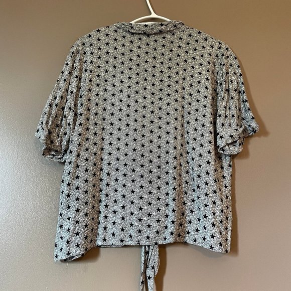 Star Patterned button down T-shirt - Picture 4 of 4